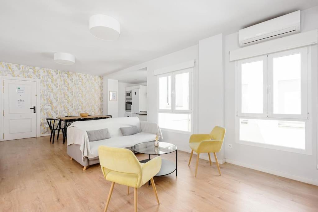 Appartement Modern T4 Centro Aceras